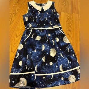 Retrolicious moon dress with collar. Size medium.